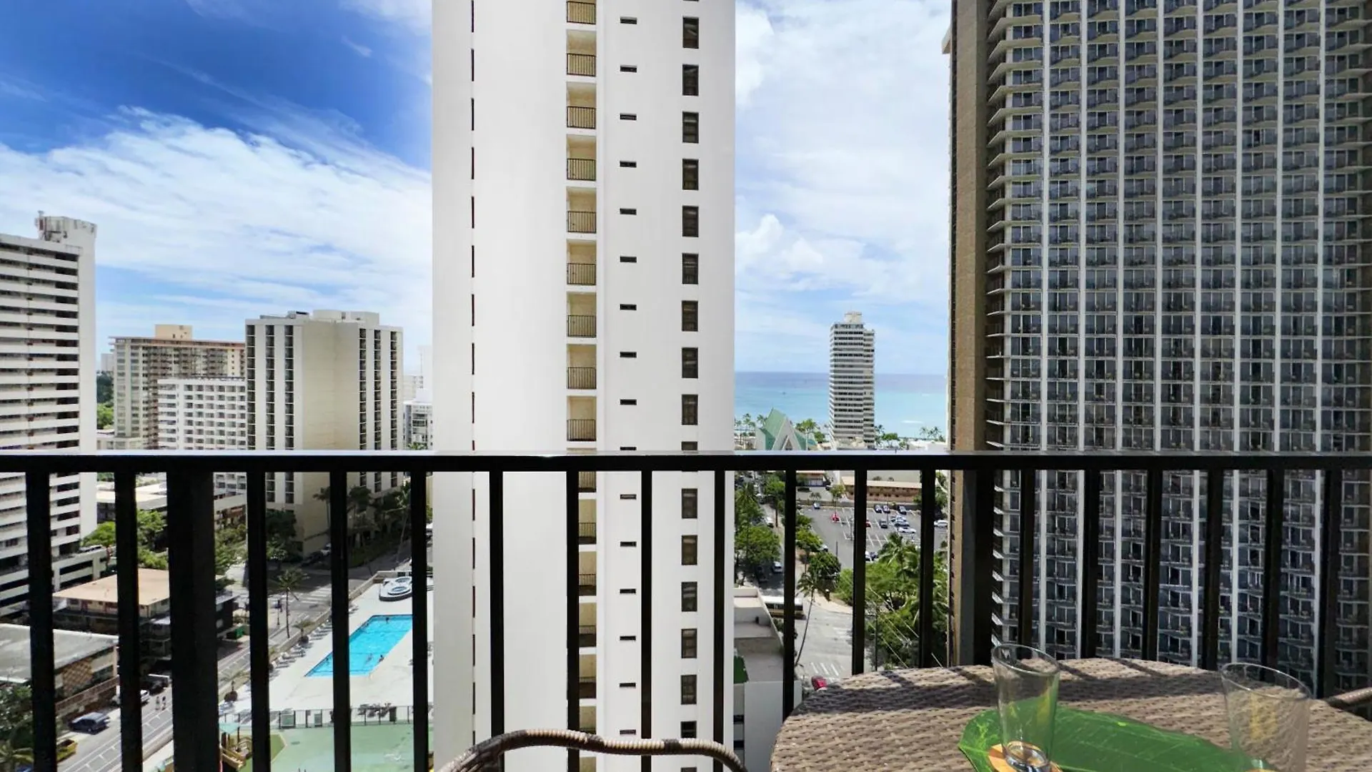 1Br Oceanview Condo, Near Waikiki Beach With Parking Honolulu Daire